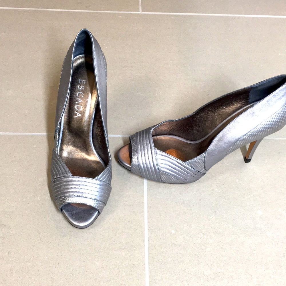NWD Escada size 38 silver heels pumps metallic